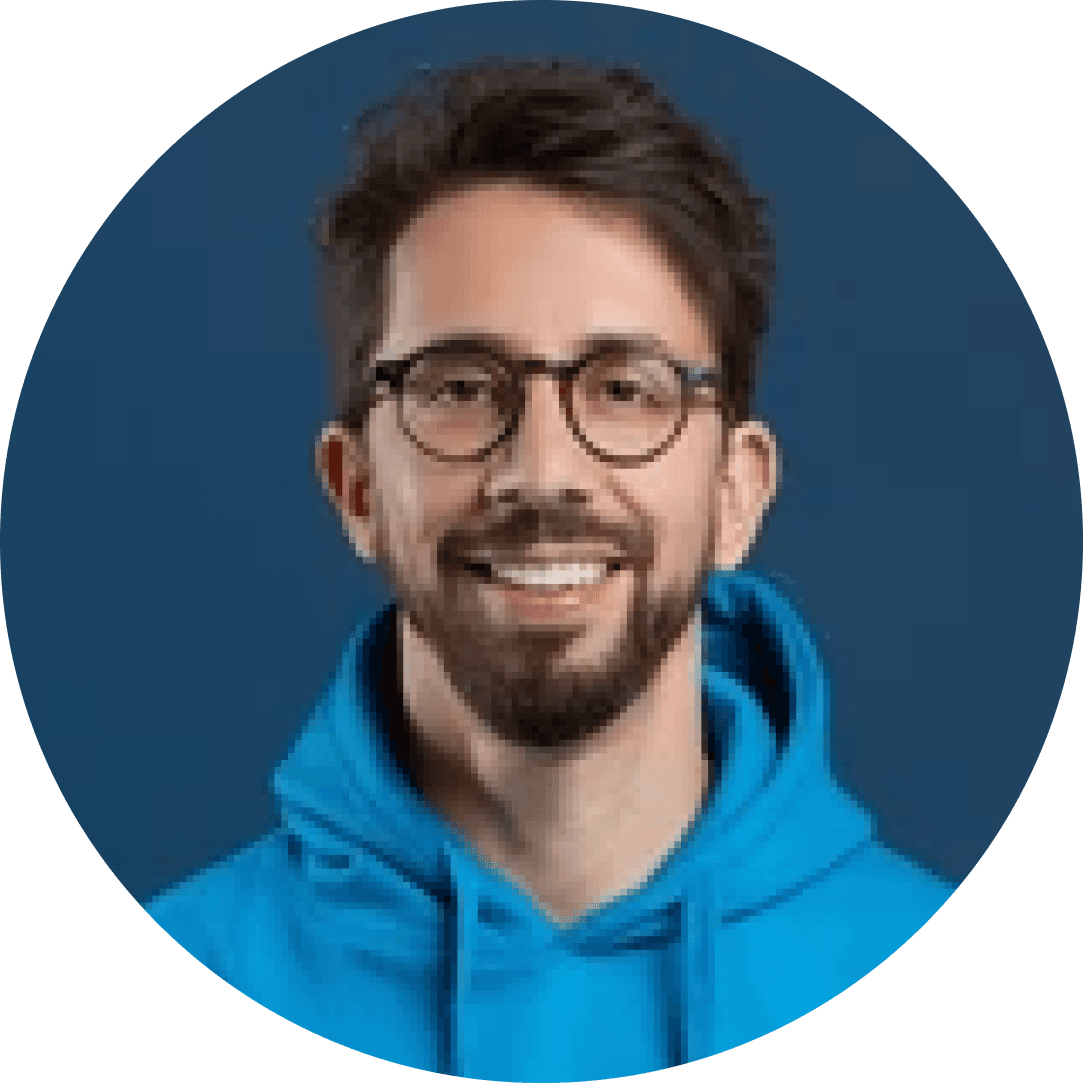 https://chatbucketcdn.lon1.cdn.digitaloceanspaces.com/web/man-c.png